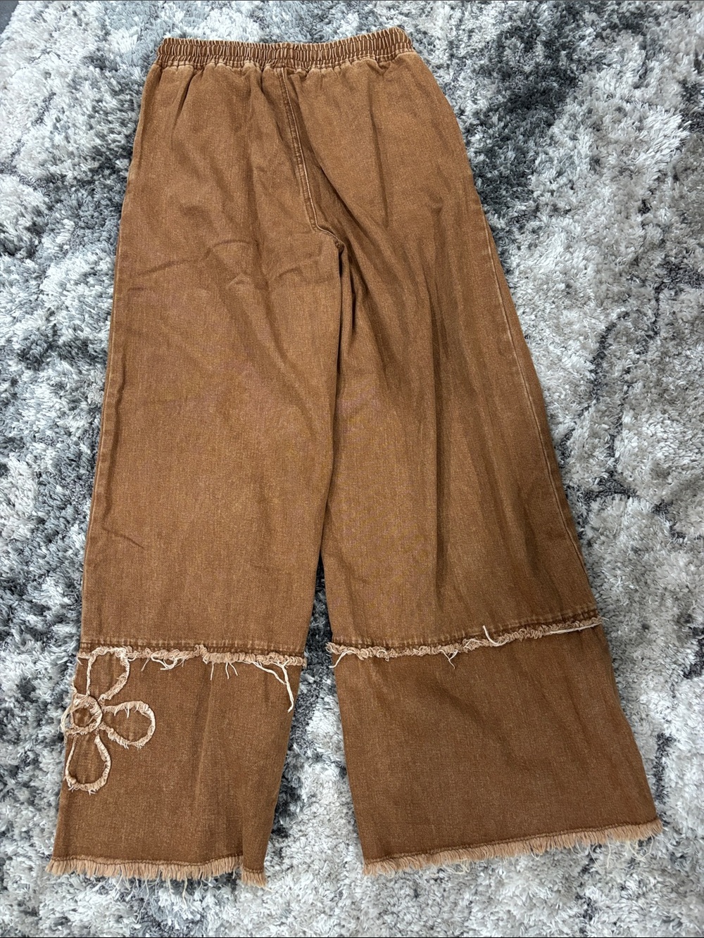 Wide Leg Floral Appliqué Pants - Brown - Picture 3 of 3